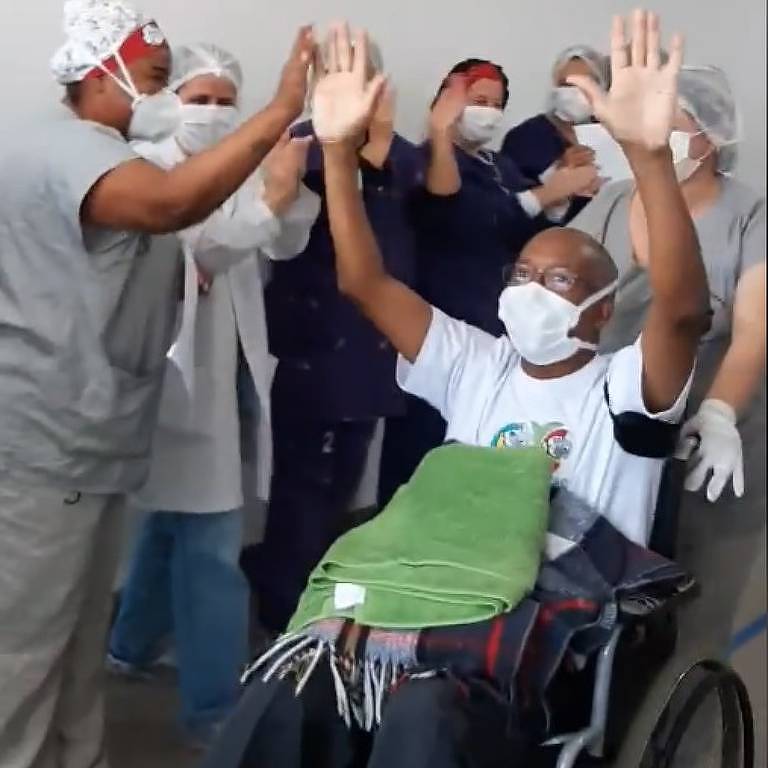 Apoio dos colegas dá ânimo para enfermeiro superar a Covid-19
